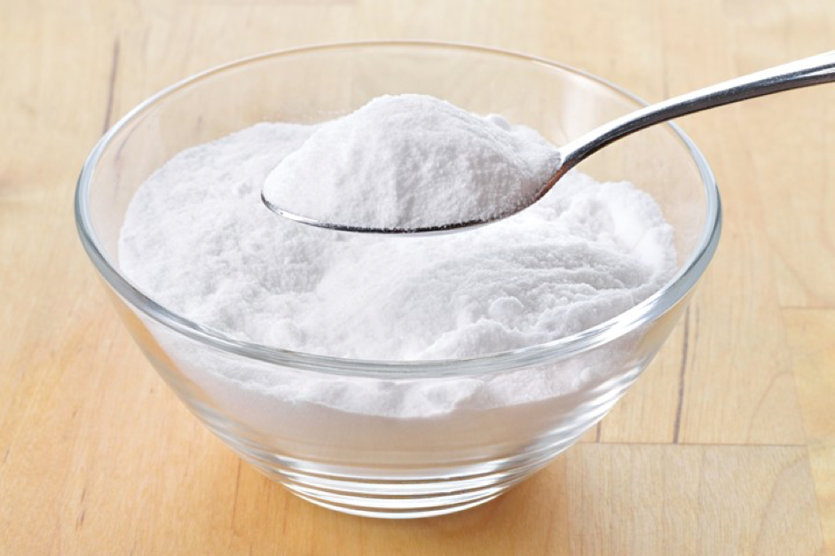 <Baking Soda có dạng bột mịn, tính mặn>