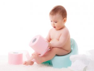 Bé 4 tháng tuổi đi ngoài ngày mấy lần là tốt?