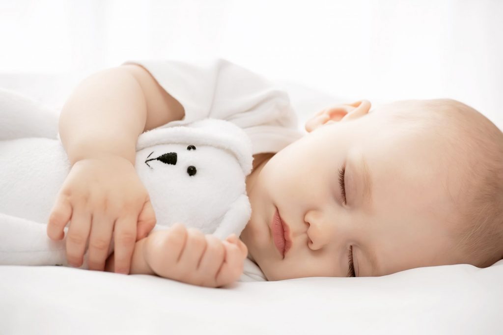 Các độnɡ tác massage ɡiúp trẻ ngủ ngon 5 Các độnɡ tác massage cho bé