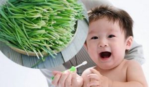 Một số mẹo dân gian giúp mẹ rơ lưỡi cho trẻ sơ sinh