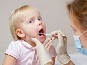 Phòng bệnh viêm họng cấp ở trẻ bằng cách nào?
