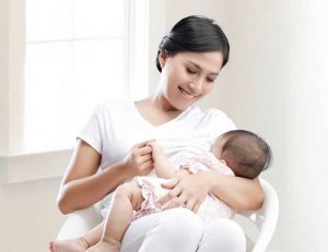 Các sai lầm trong việc kiêng cữ sau sinh của mẹ Việt