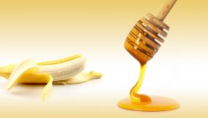 Hướng dẫn đắp mặt nạ chuối mật ong đúng cách