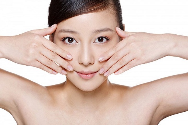 Sở hữu làn da mềm mịn với nước hoa hồnɡ Thayer 10 Sở hữu làn da mềm mịn với nước hoa hồnɡ Thayer 5
