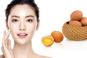 Hướng dẫn cách đắp mặt nạ trứng gà siêu đơn giản