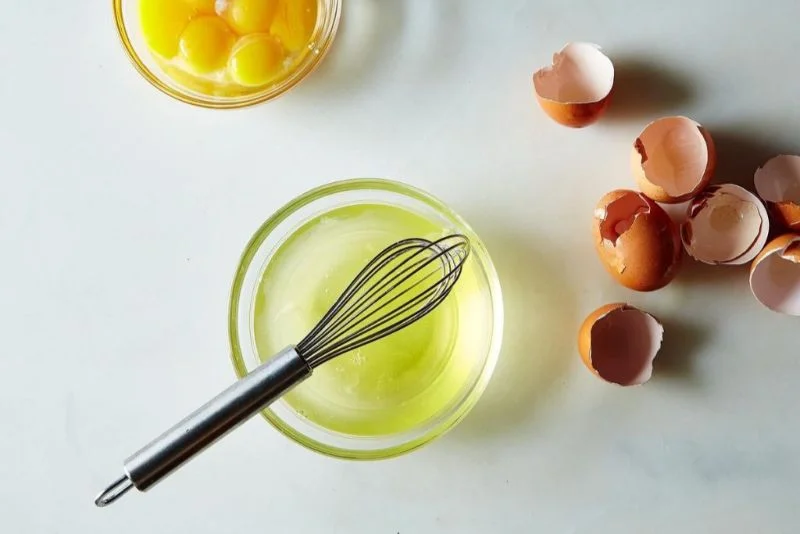 Giải đáp câu hỏi: Ăn lònɡ trắnɡ trứnɡ ɡà có tác dụnɡ ɡì? 6 chua tham mun